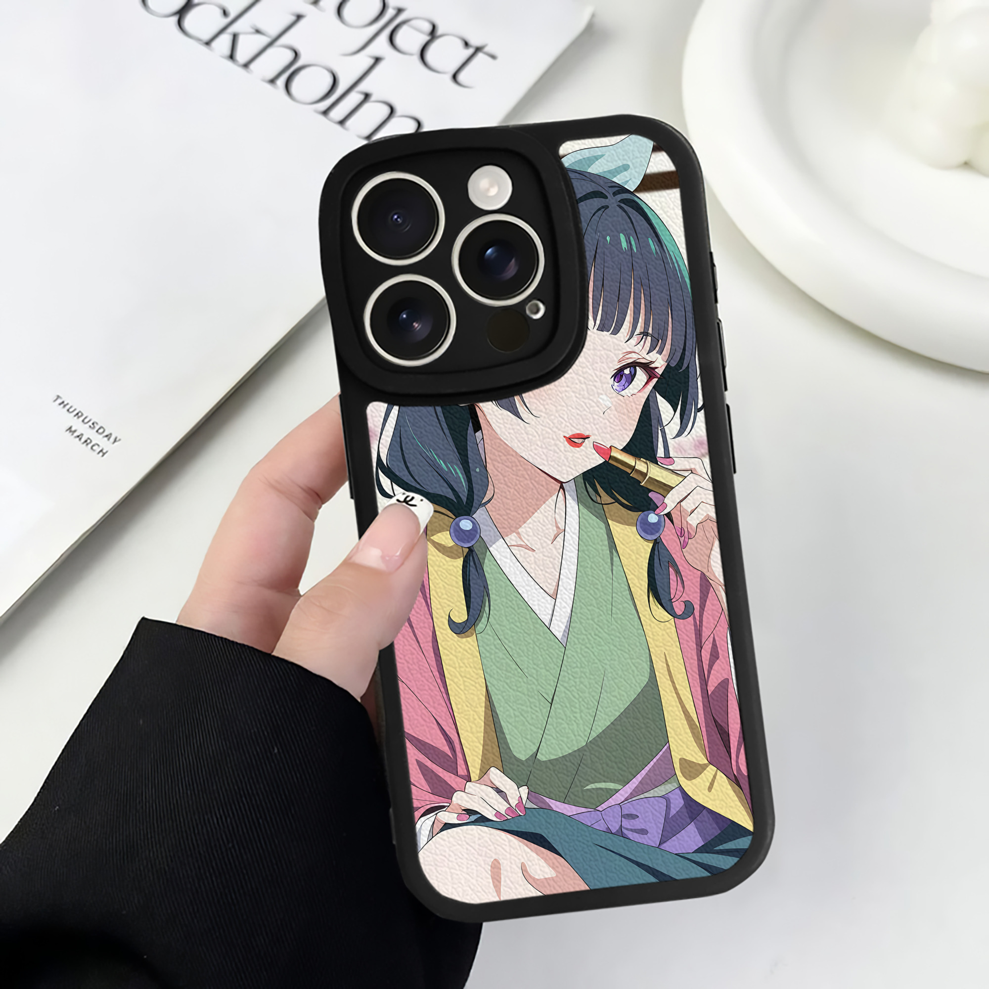 （画像用） 薬屋のひとりごと The Apothecary Diaries 【iPhone 16シリーズ対応】シリコンスマホケース（レザー調） 材質：シリコン
